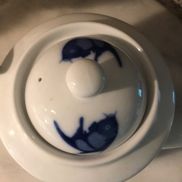 Blue and white china teapot - Picture 3 of 15